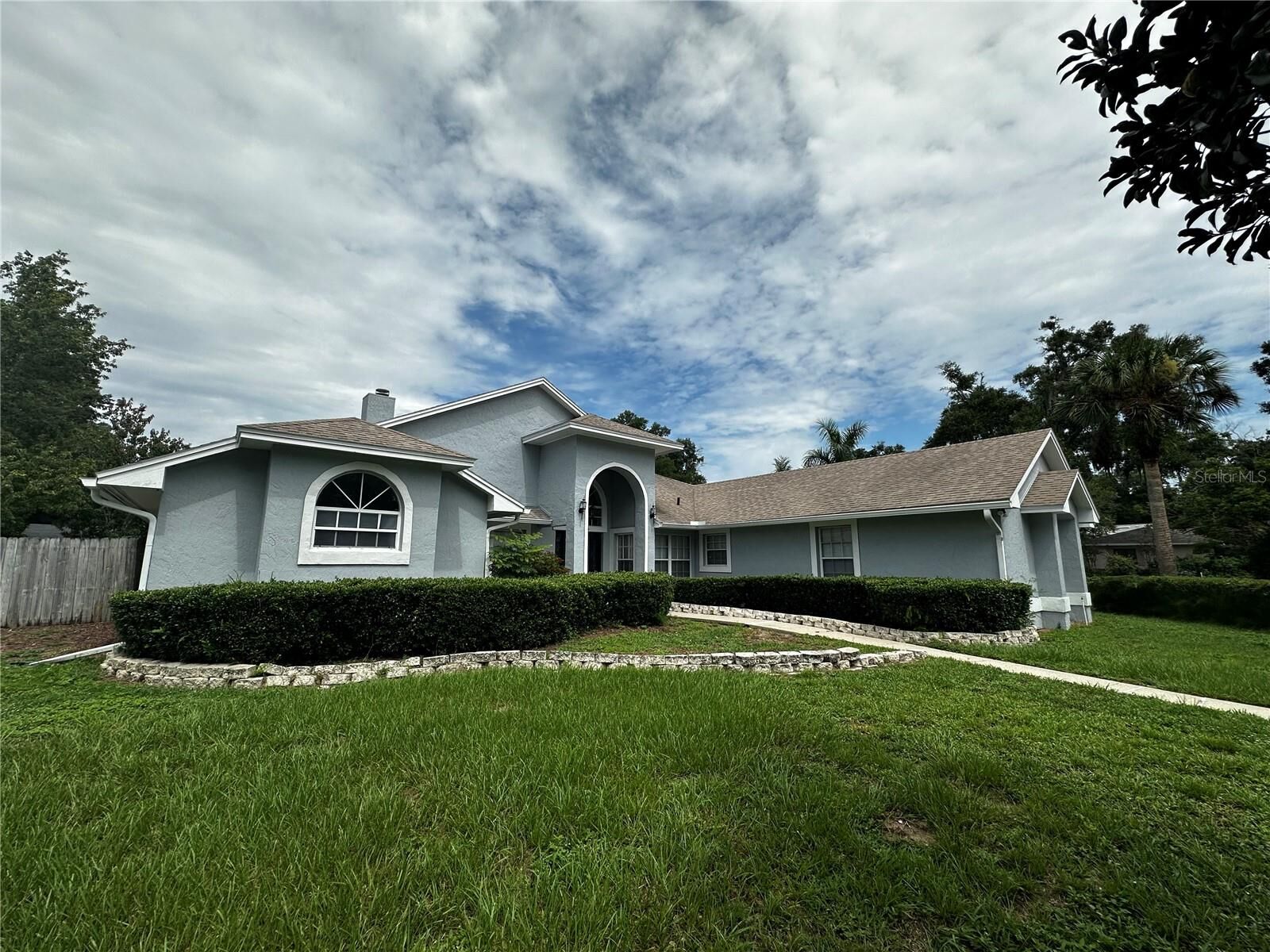Property Photo:  2084 Tournament Drive  FL 32712 