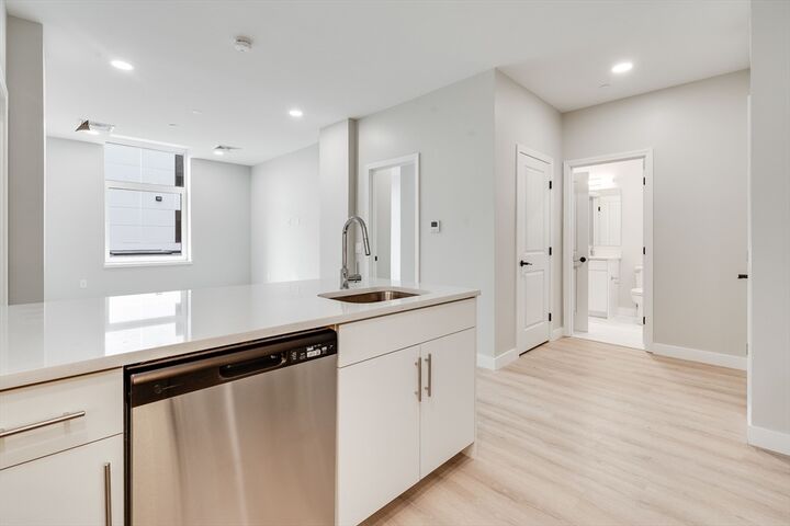 Property Photo:  163 Chestnut C201  MA 02150 