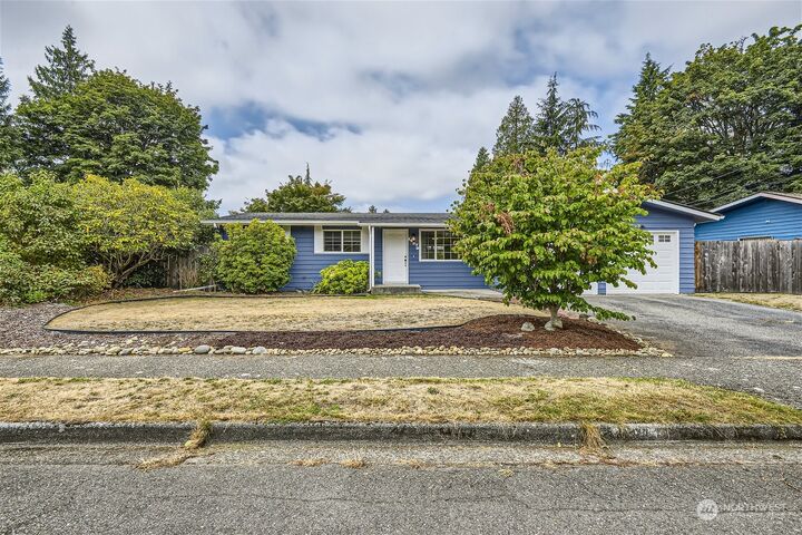 Property Photo: 14379 104th Avenue NE WA 98034