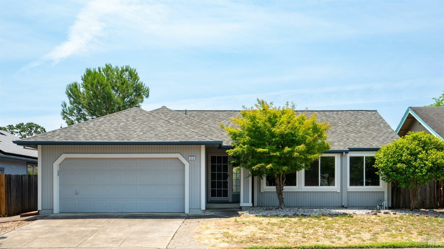 Property Photo:  906 W Starburst Court  CA 95492 