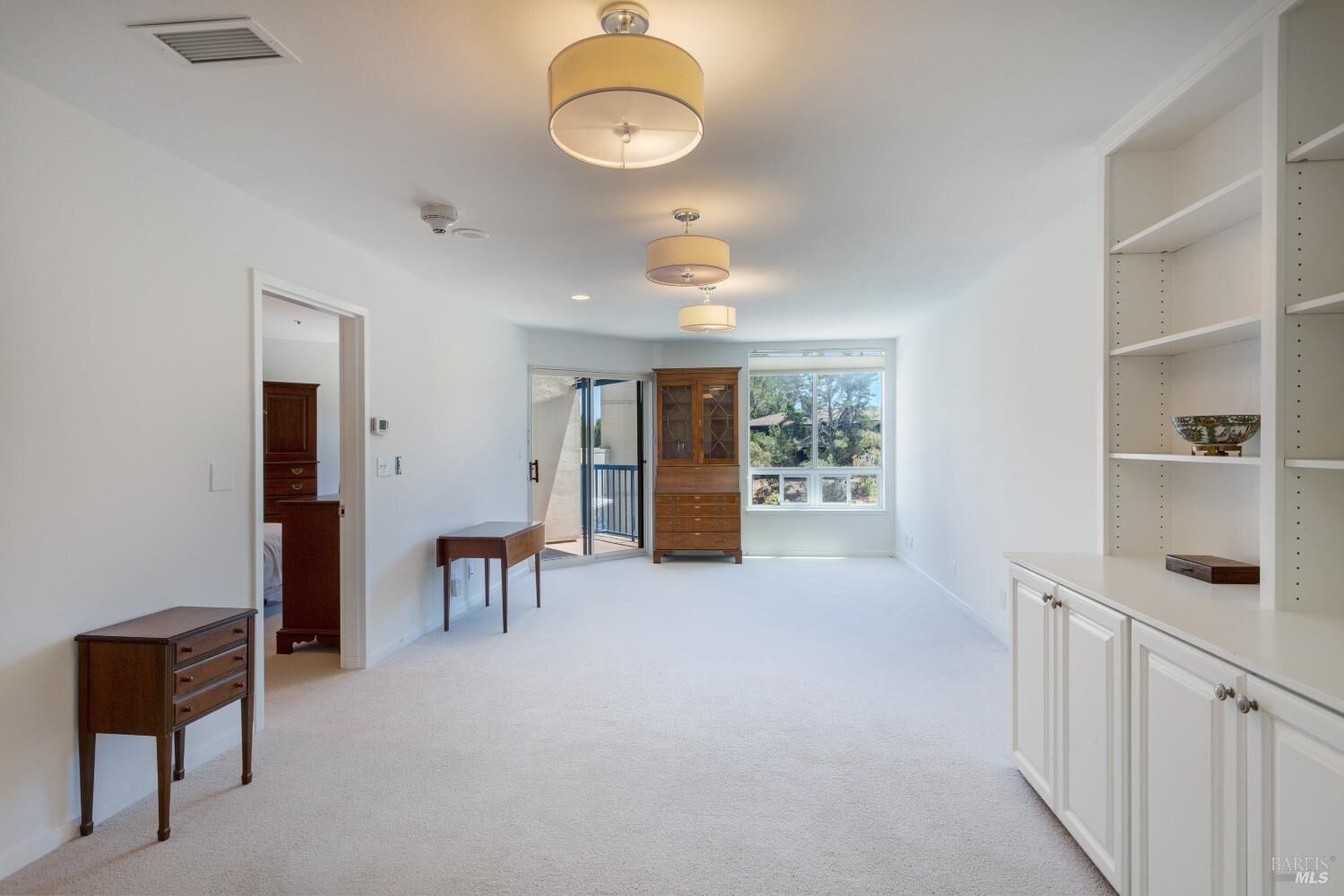 Property Photo:  100 Thorndale Drive 403  CA 94903 