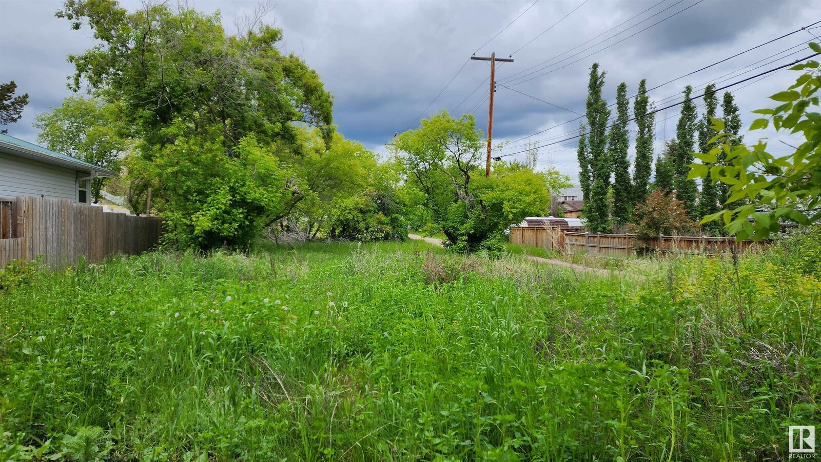 Property Photo:  5114 51 Avenue  AB T0A 1A0 