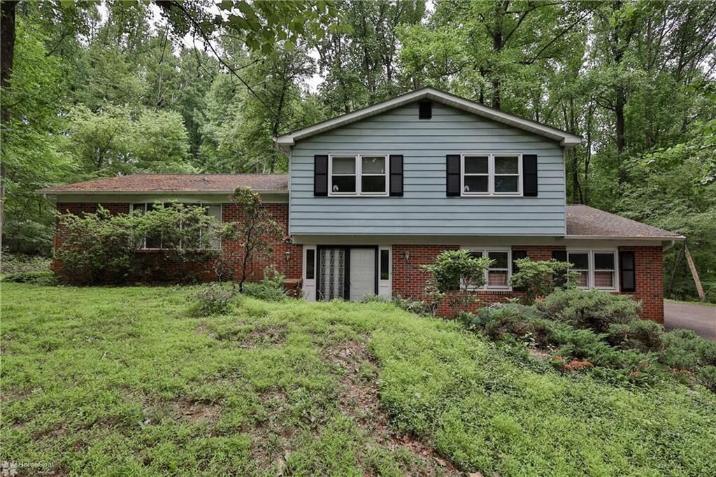 Property Photo: 7514 Flint Forest Drive PA 18036