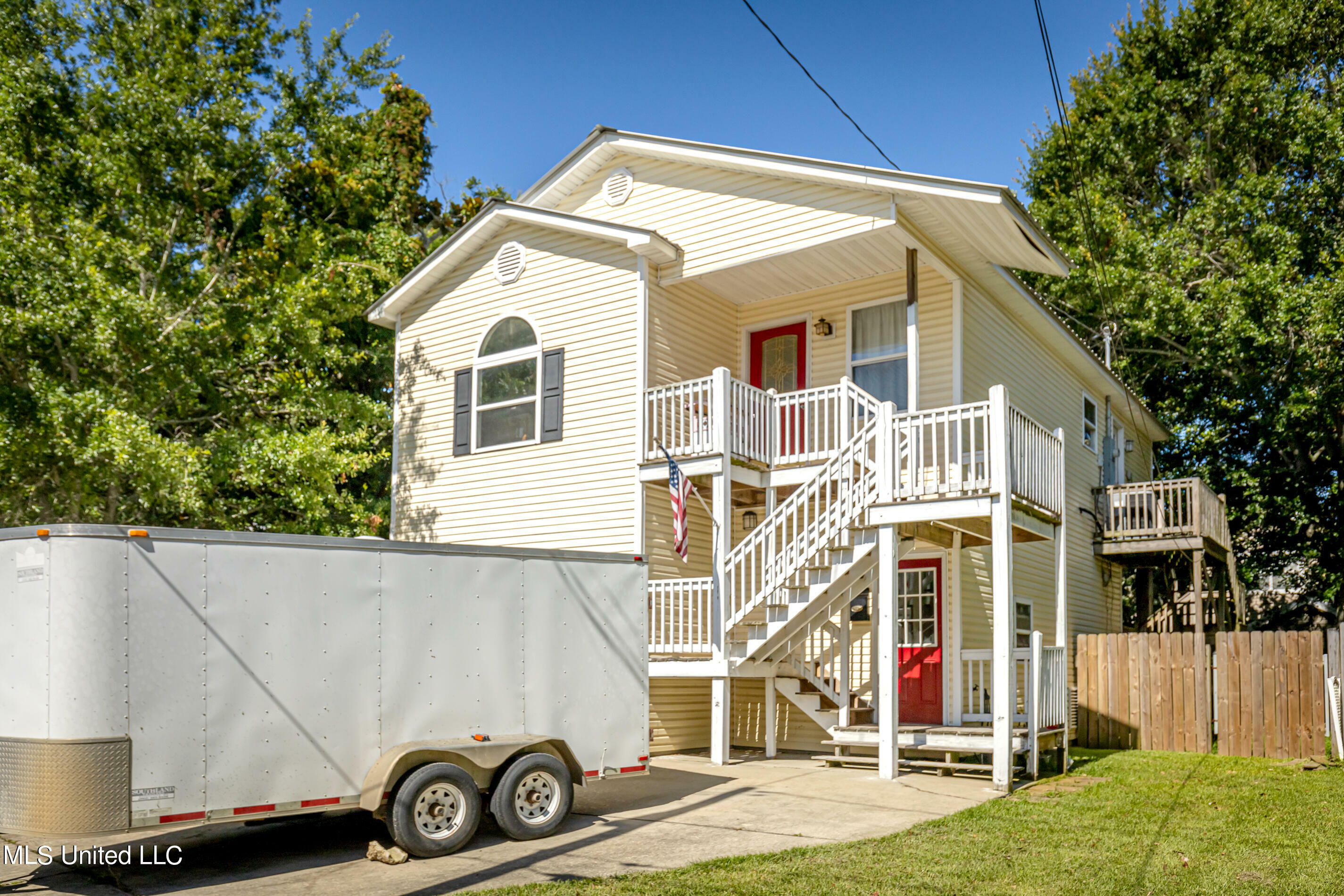 Property Photo:  2213 Little Street  MS 39567 