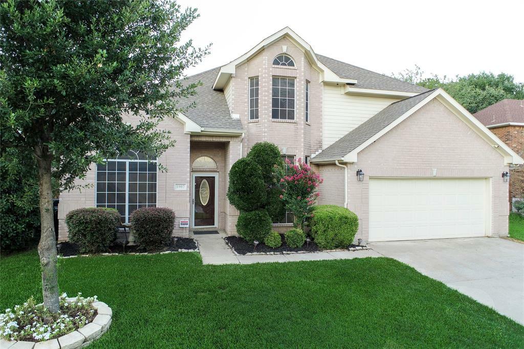 Property Photo: 1907 Pavia Court TX 76006