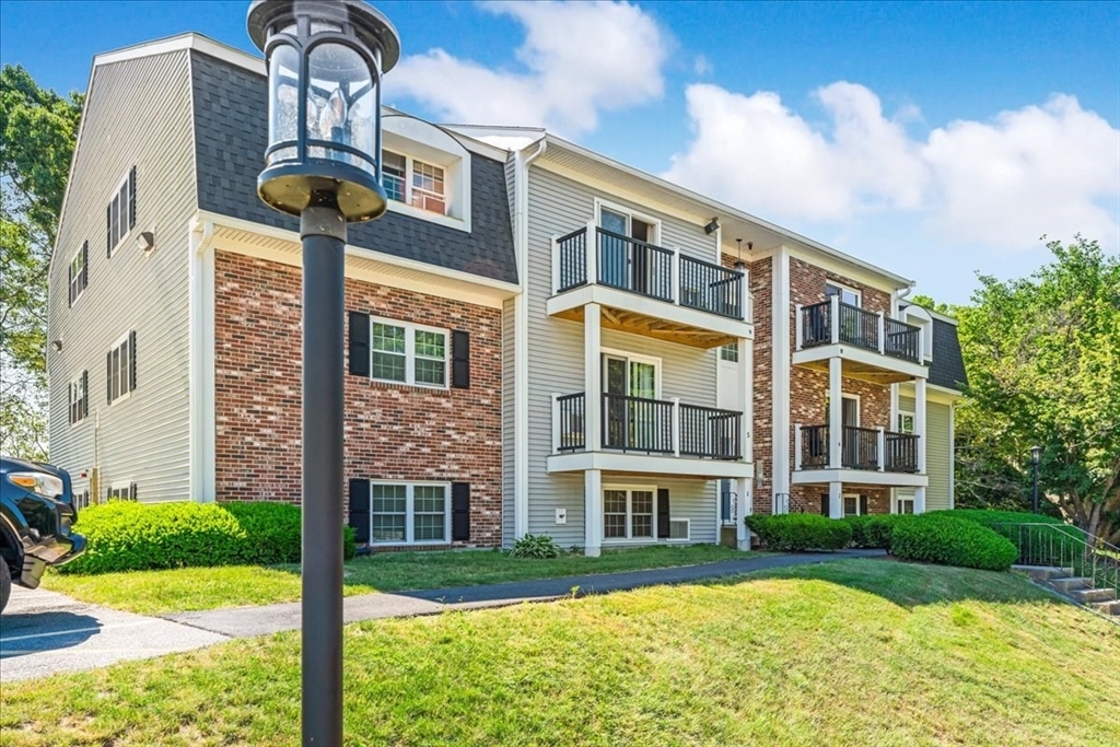 Property Photo: 8 Chapel Hill Dr 6 MA 02360