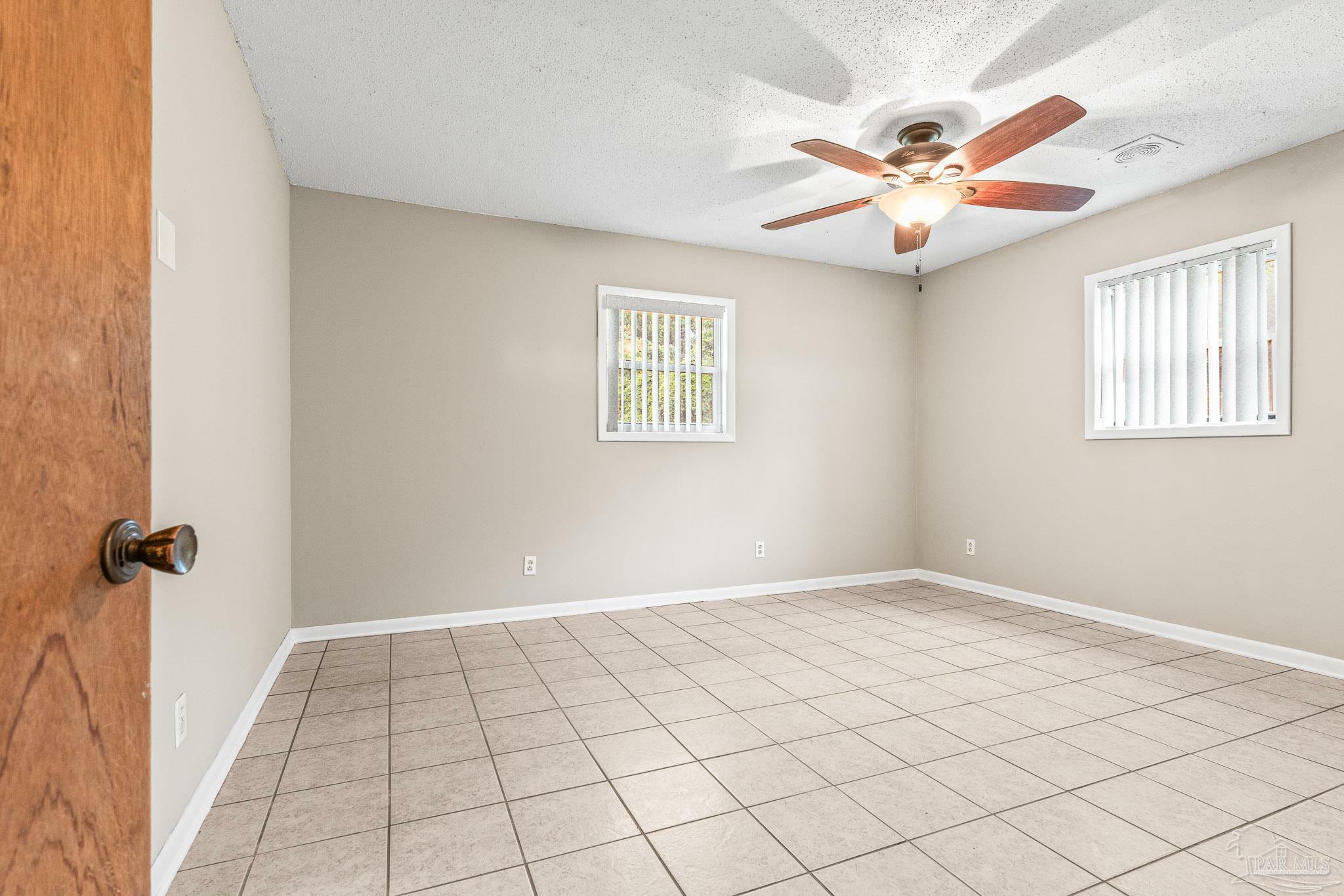 Property Photo:  4711 Crary Rd  FL 32535 