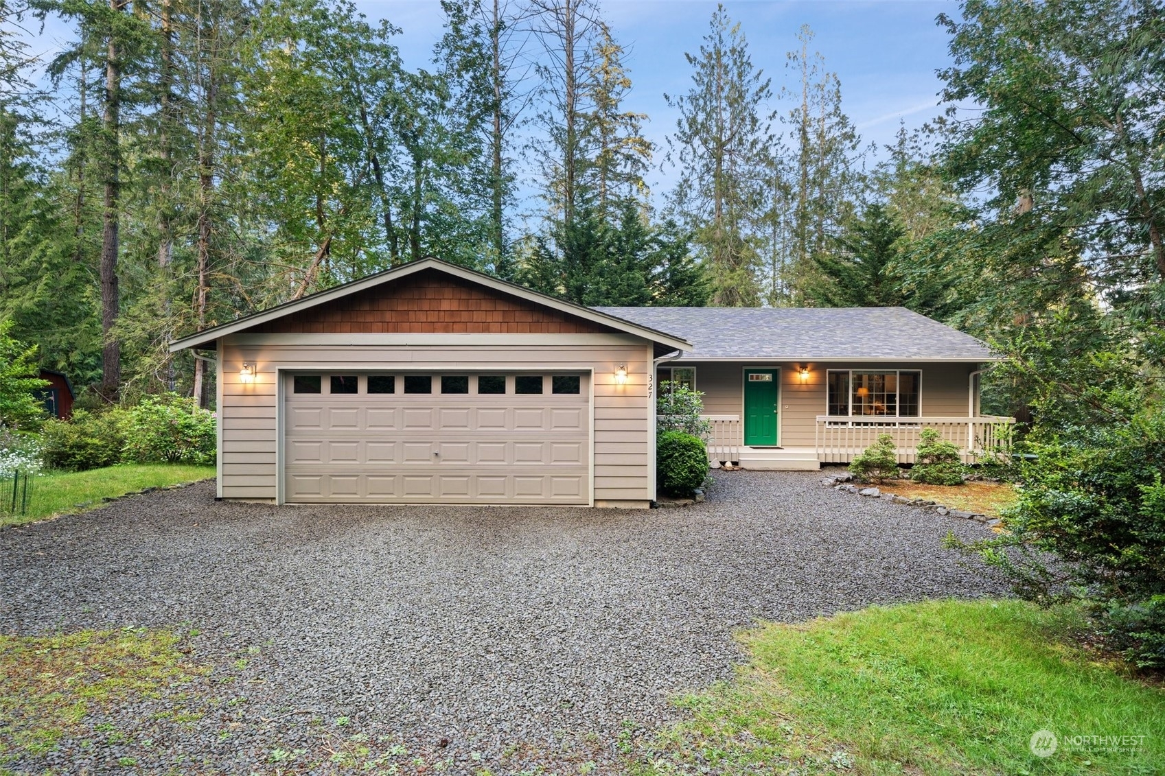 Property Photo:  327 E Pointes Drive E  WA 98584 