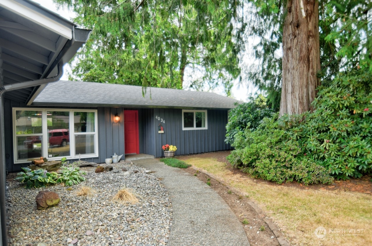 Property Photo:  4034 60th Avenue SW  WA 98512 