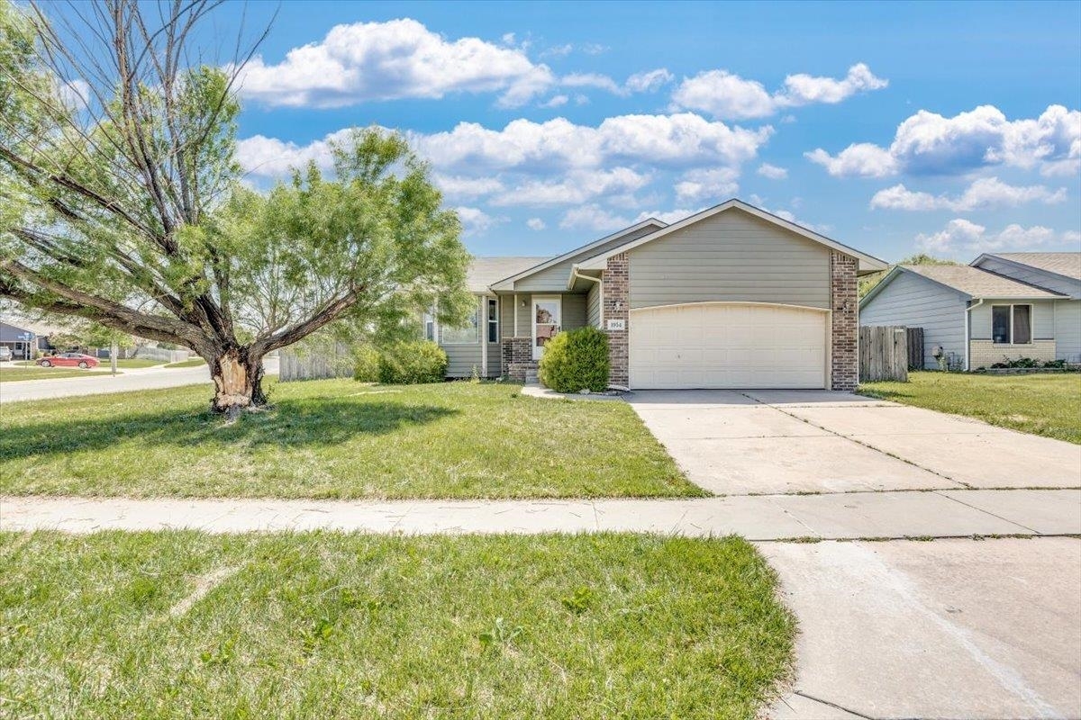 Property Photo: 1954 N McRae Dr KS 67052