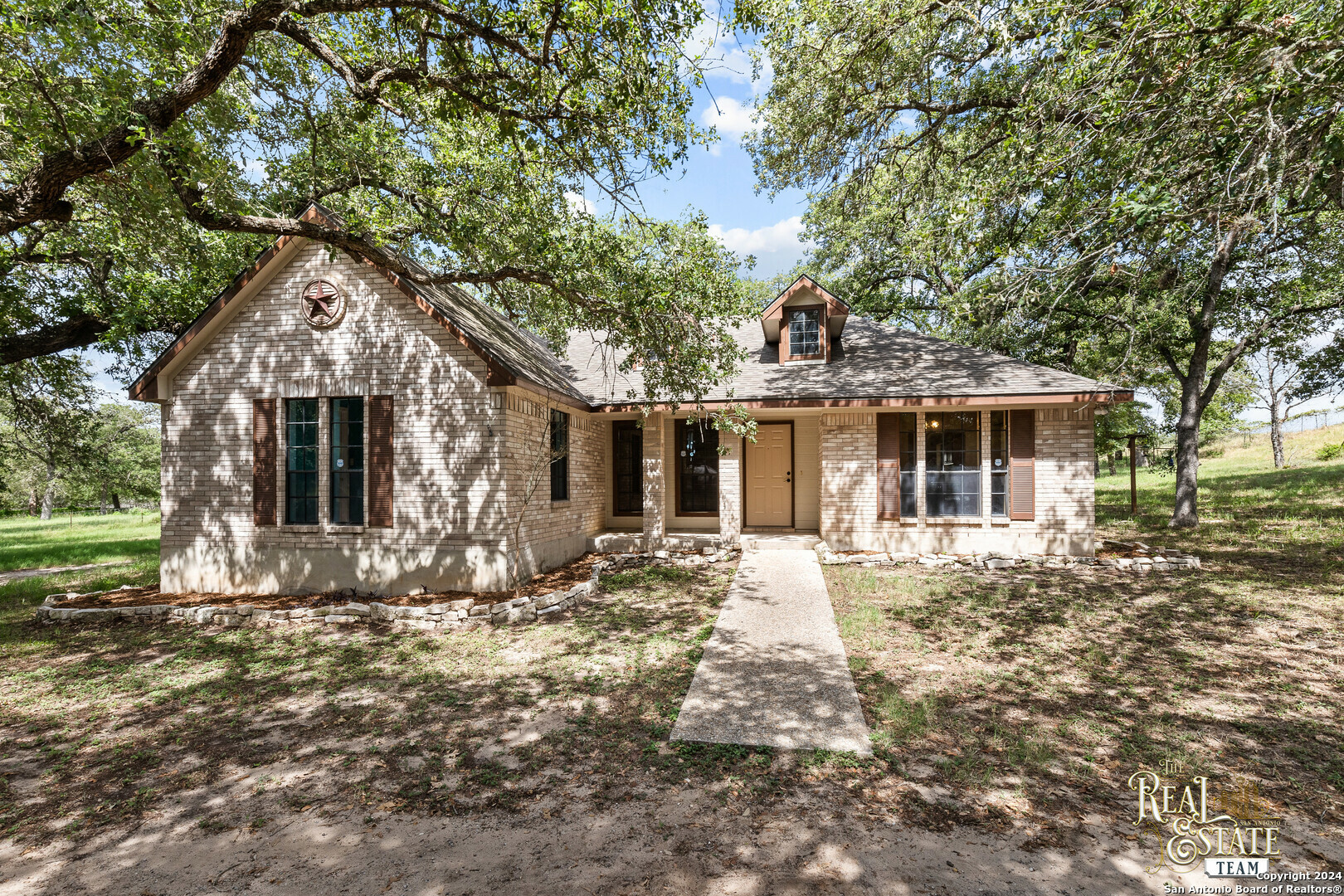 Property Photo: 406 Hidden Deer TX 78121