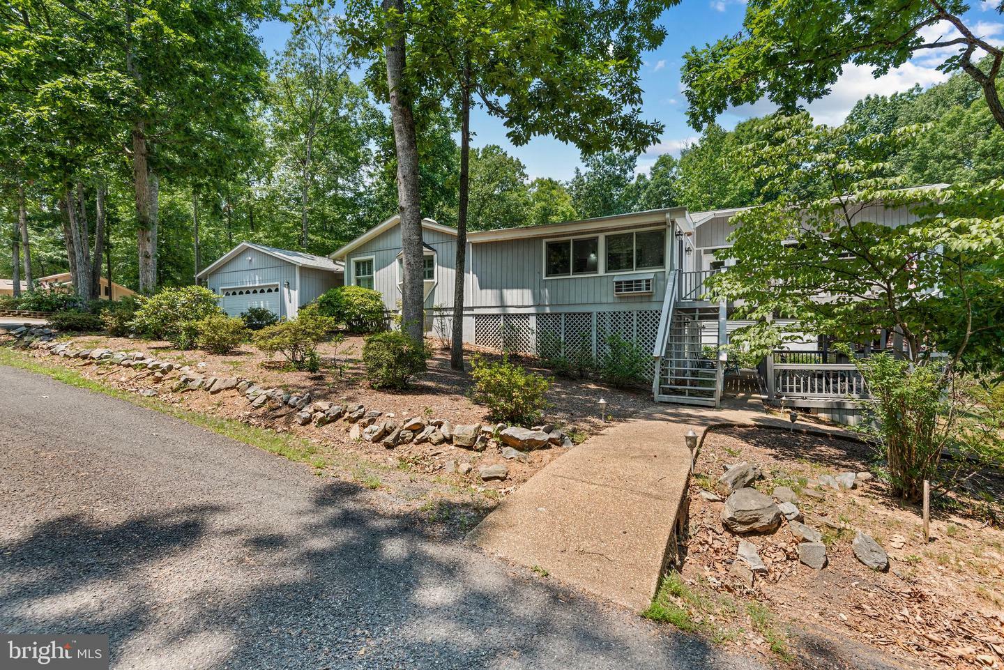 Property Photo:  315 Wakefield Drive  VA 22508 