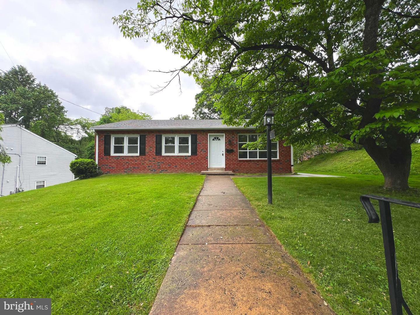 Property Photo:  432 Harmon Road  PA 19128 