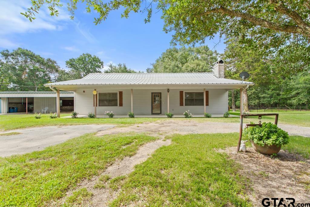 Property Photo:  3755 Vz Cr 1712  TX 75140 