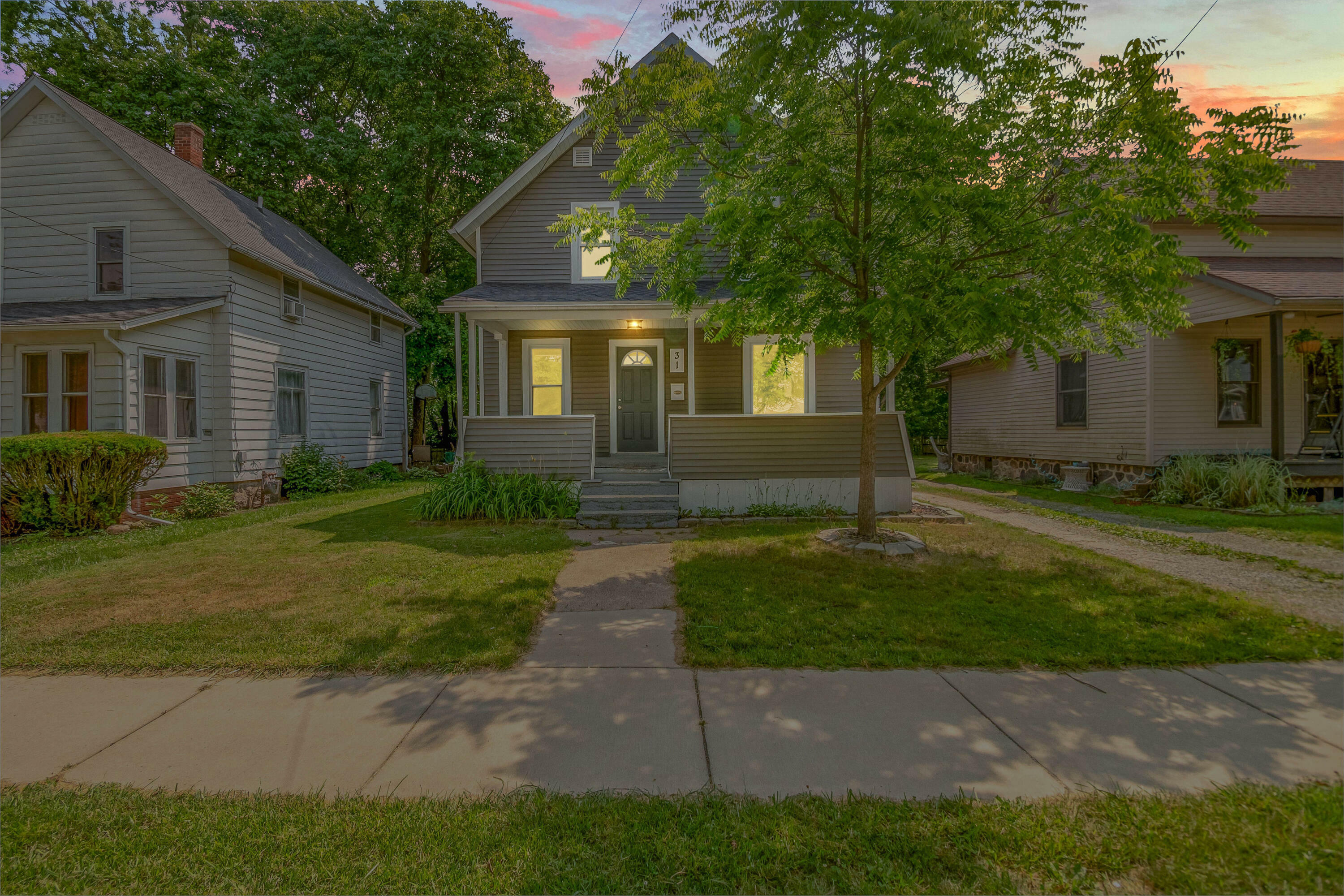 Property Photo:  31 Rippon Avenue  MI 49242 