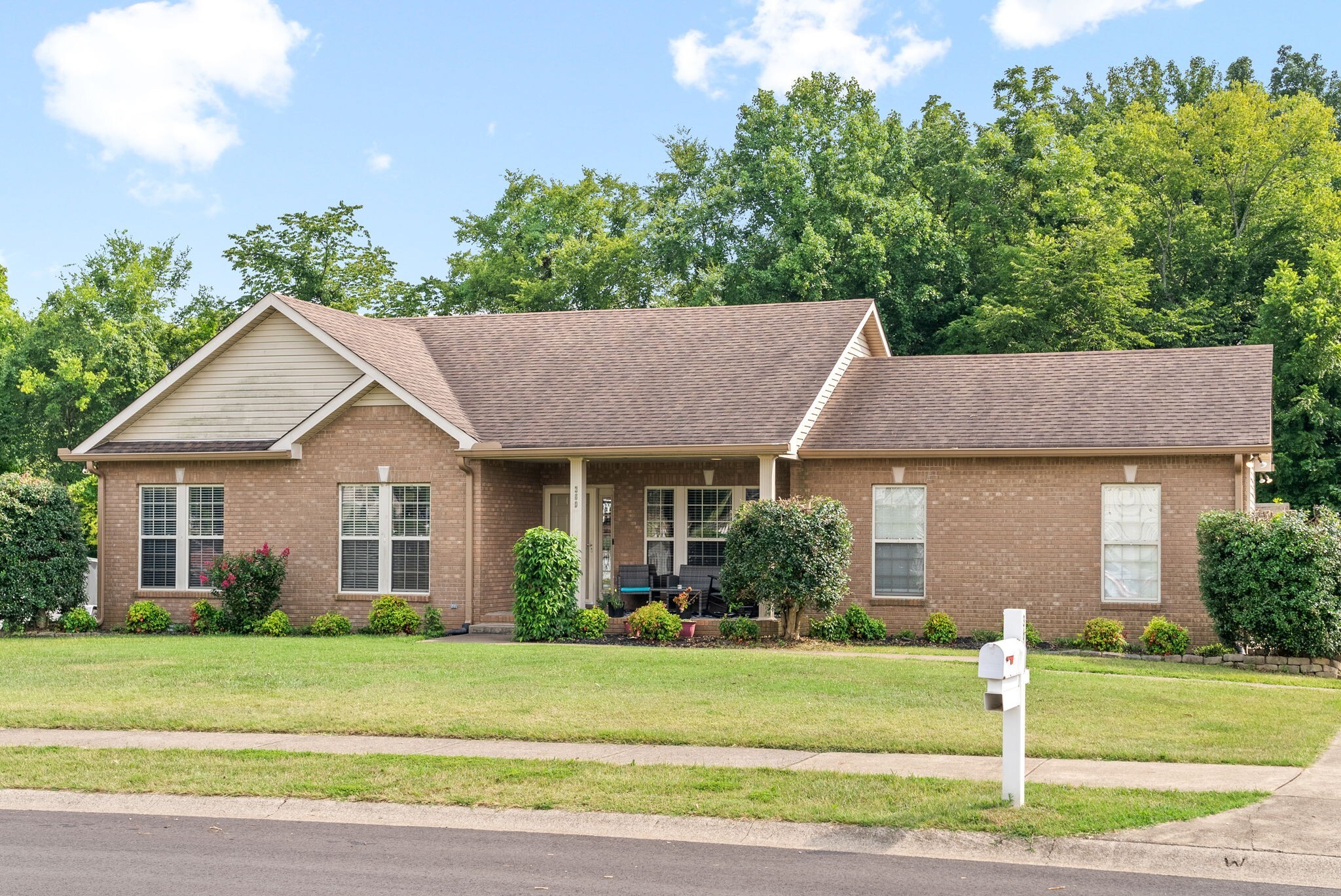Property Photo: 369 Bailey Ln TN 37146