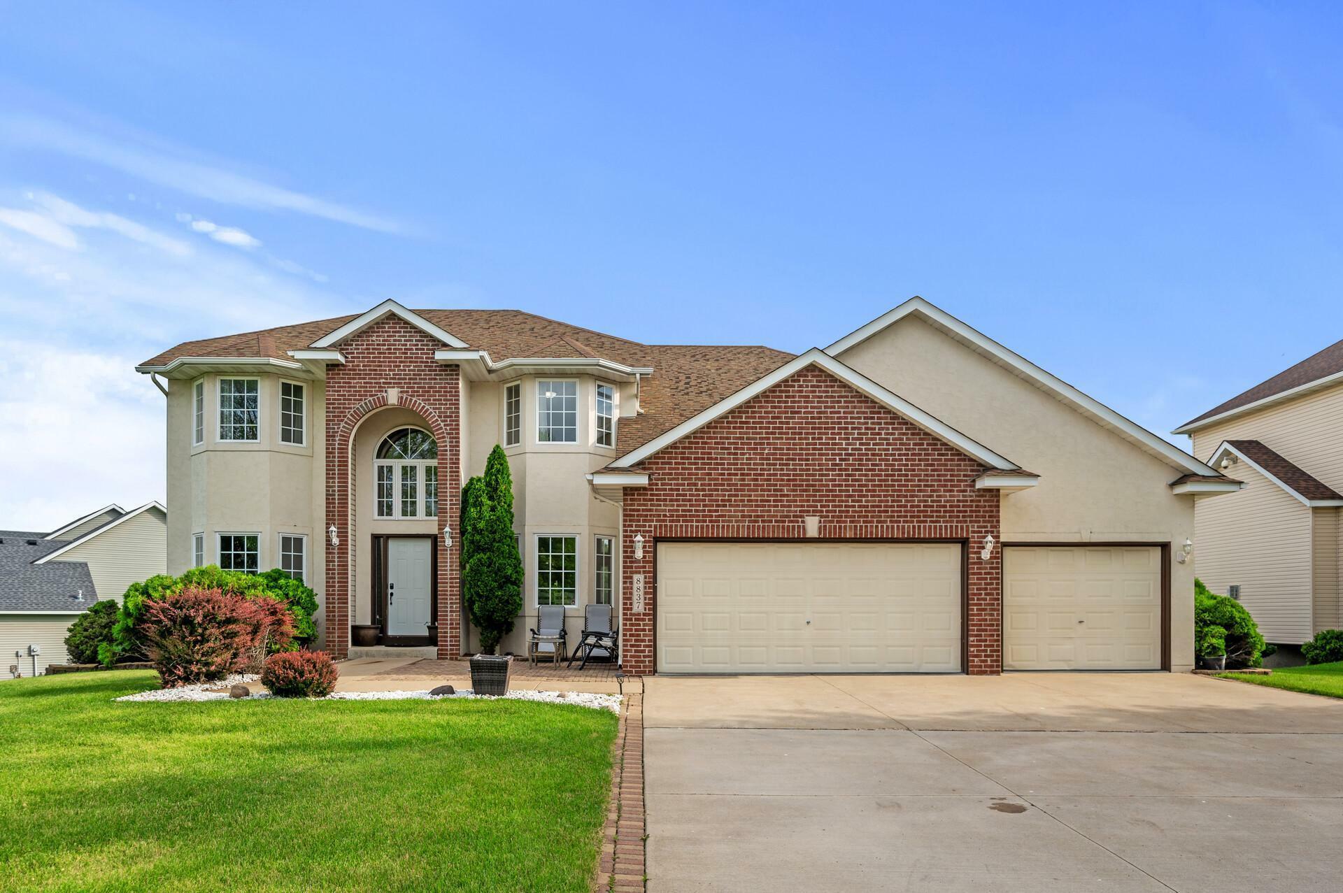 Property Photo: 8837 Whispering Oaks Alcove MN 55379