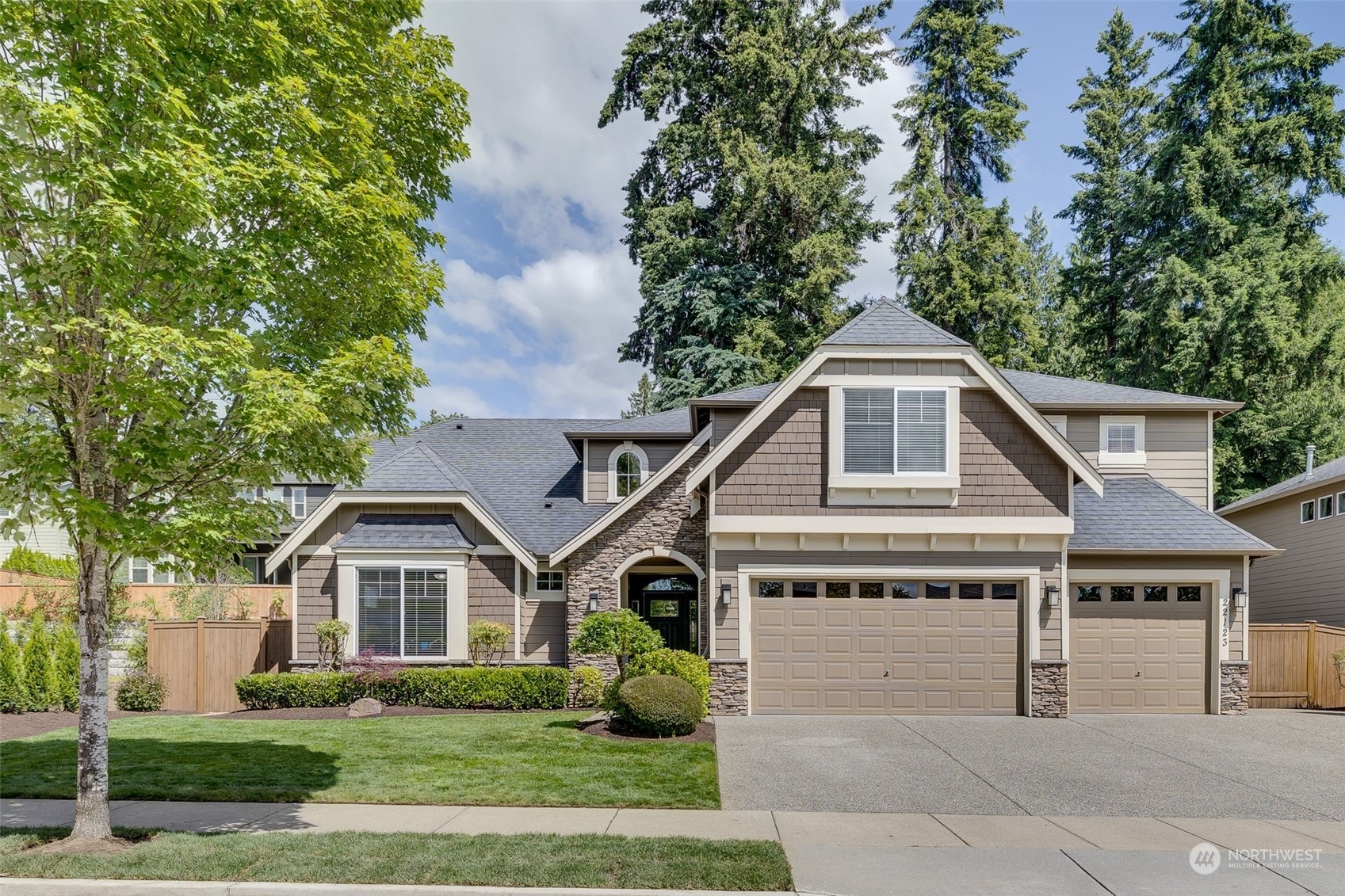 22123 32nd Avenue SE  Bothell WA 98021 photo