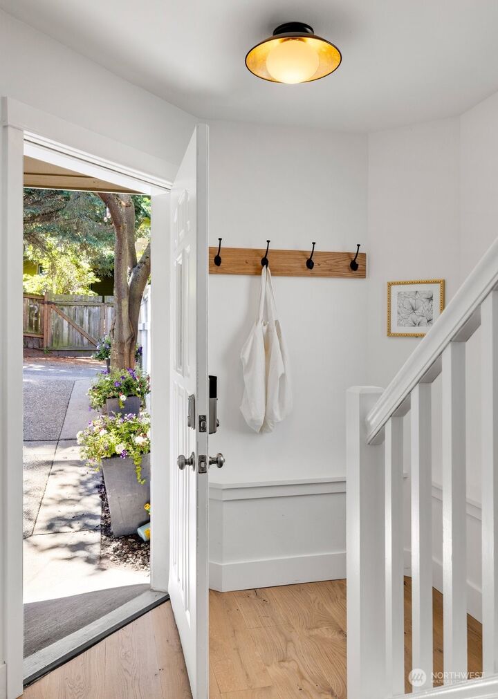 Property Photo: 3613 22nd Avenue W B WA 98199