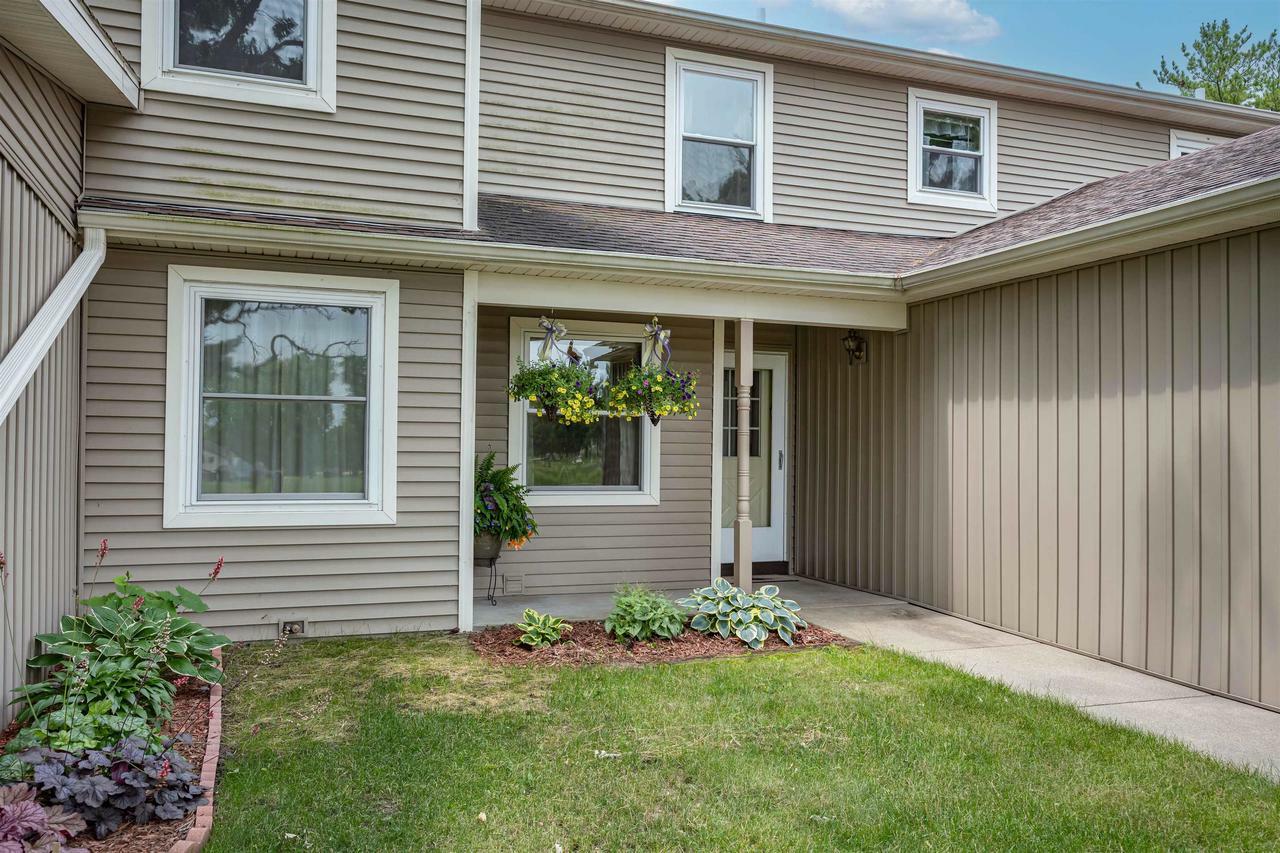 Property Photo:  620 Saddle Ridge  WI 53901 