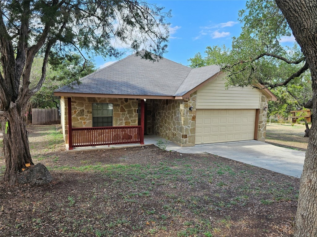 Property Photo: 2106 Red Fox Road TX 78734
