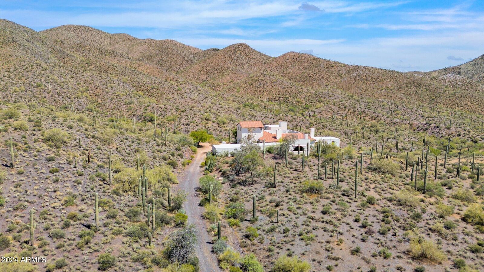 Property Photo:  