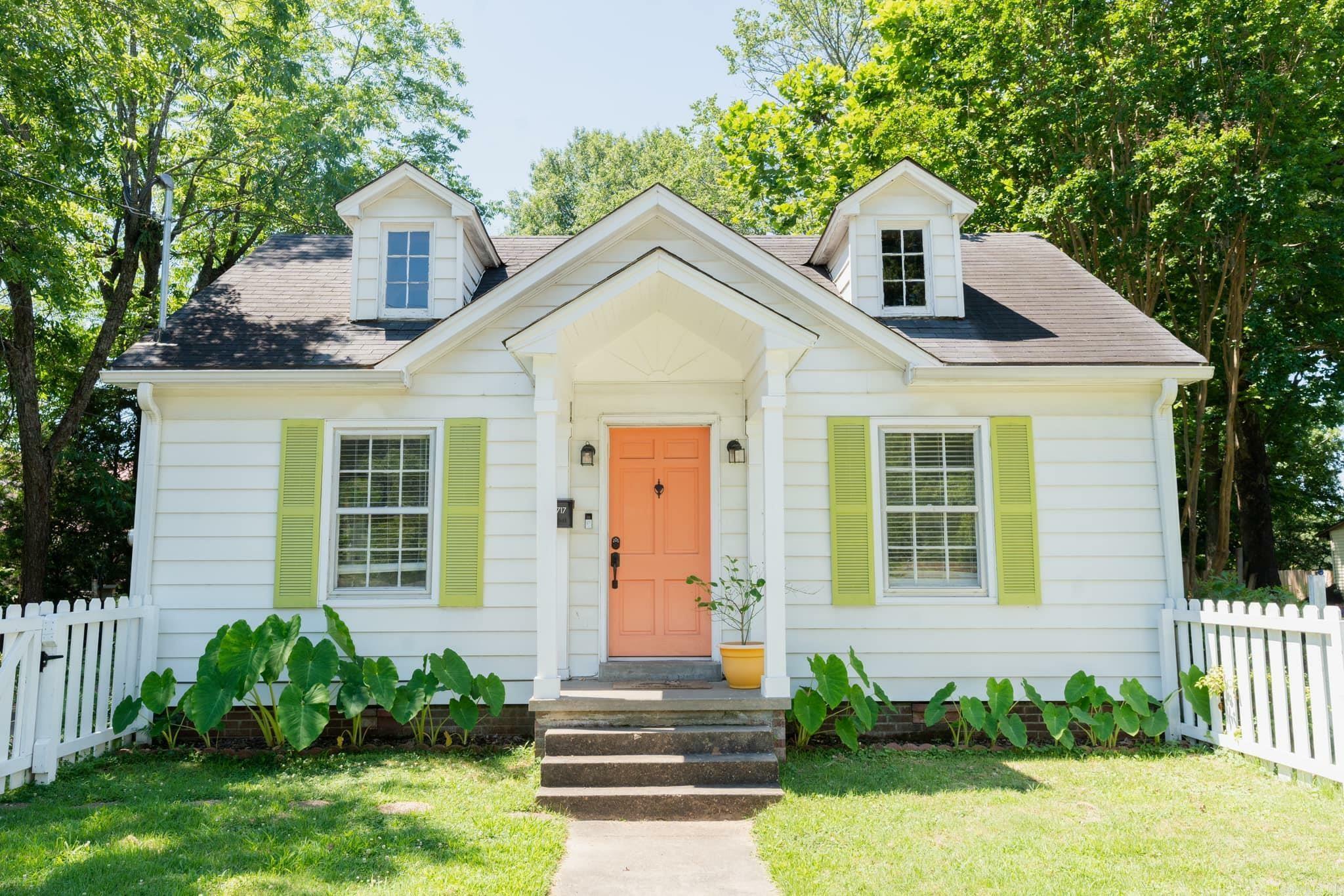 Property Photo:  1717 Duncan Street  AR 72034 