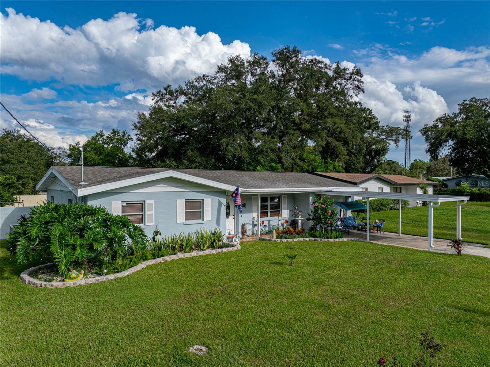 Property Photo:  908 N Crystal Terrace  FL 33563 