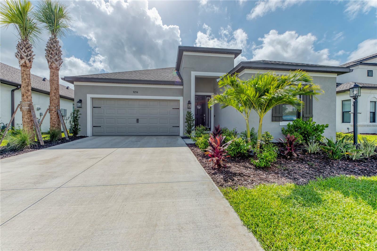 Property Photo:  9256 Tequila Sunrise Drive  FL 34241 