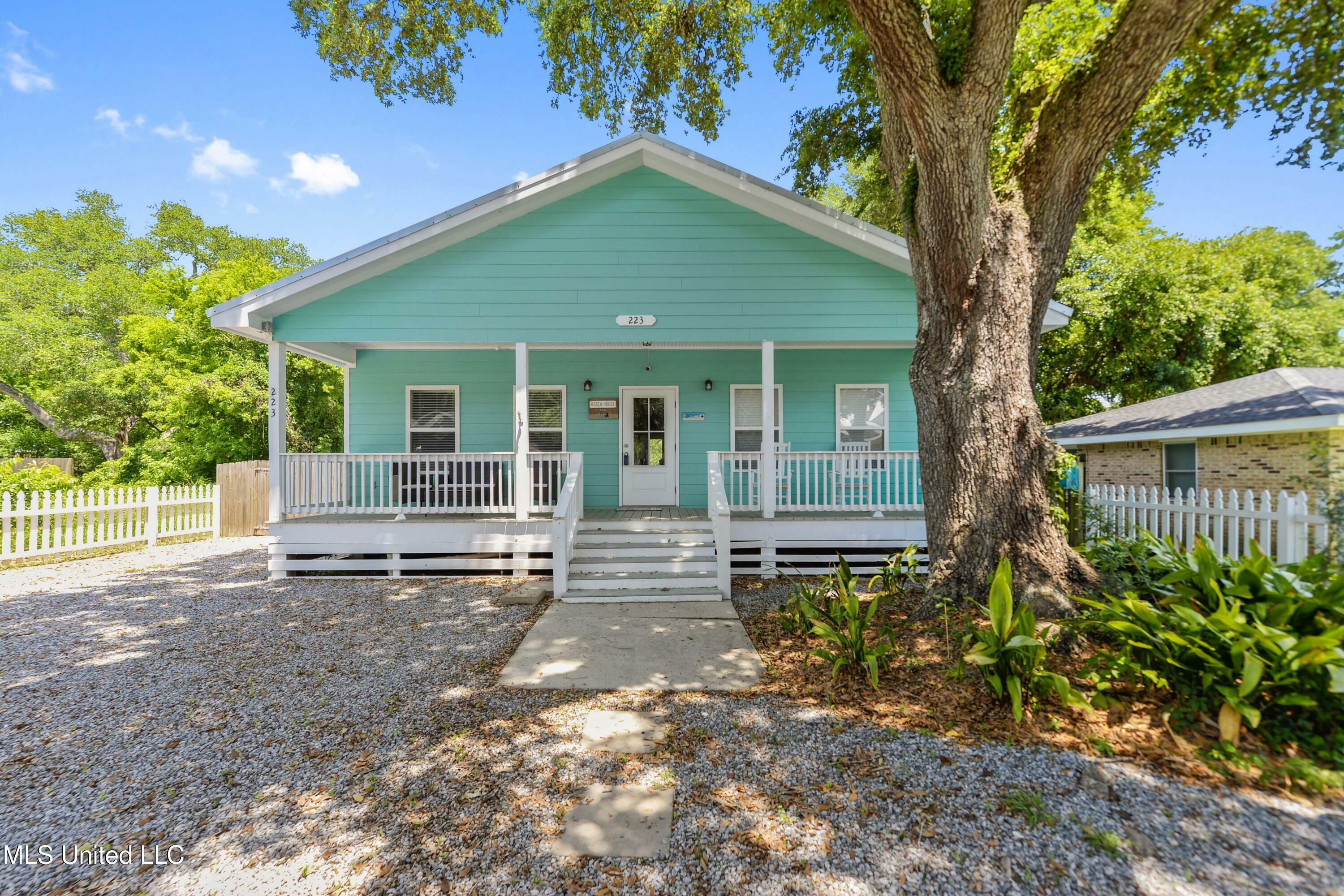 223 Sycamore Street  Bay Saint Louis MS 39520 photo