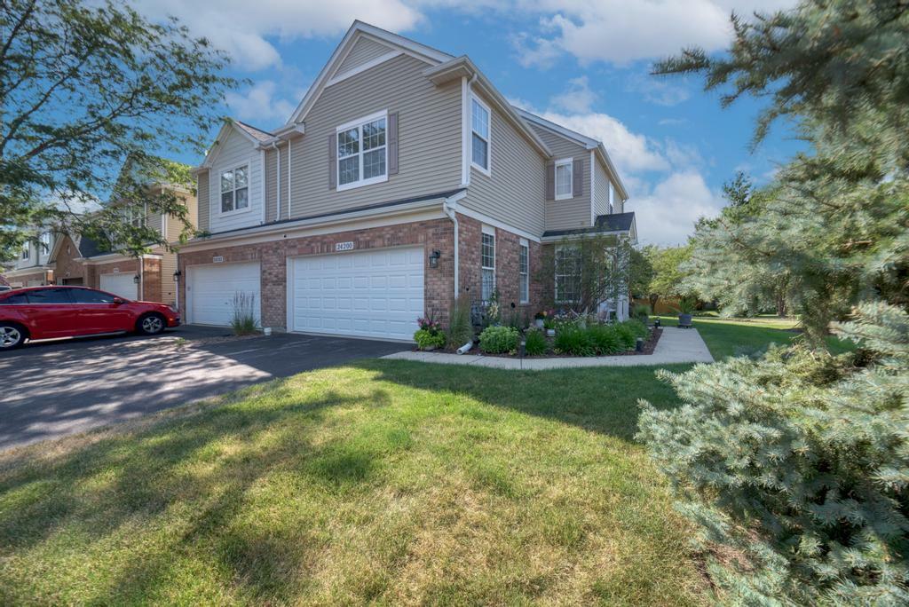 Property Photo:  24200 Leski Lane  IL 60585 