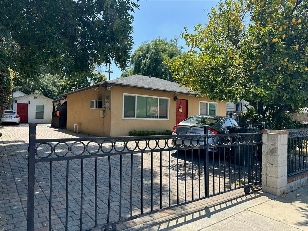 Property Photo:  758 Illinois Street  CA 91768 