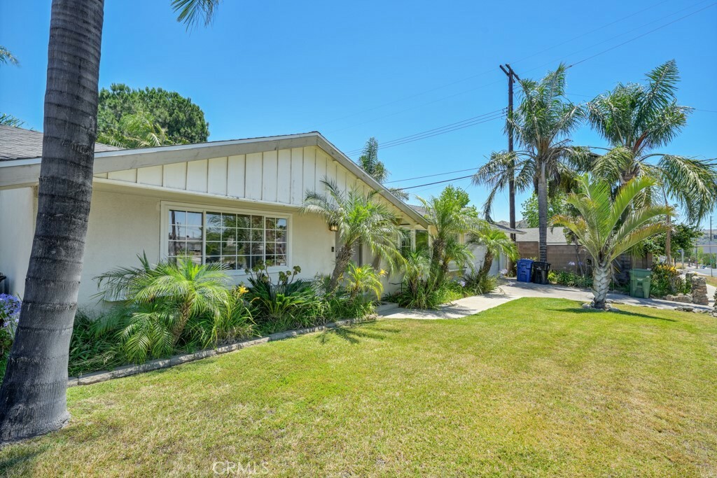 Property Photo:  12912 Fenton Ave  CA 91342 