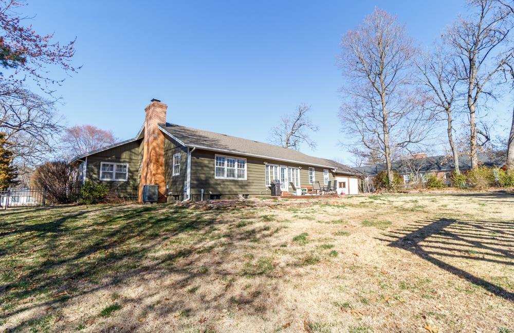 Property Photo:  303 Bluebird Lane Lane  MO 65536 