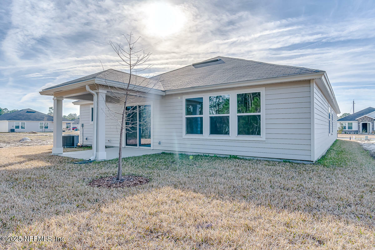 Property Photo: 7869 Rippa Valley Way FL 32222