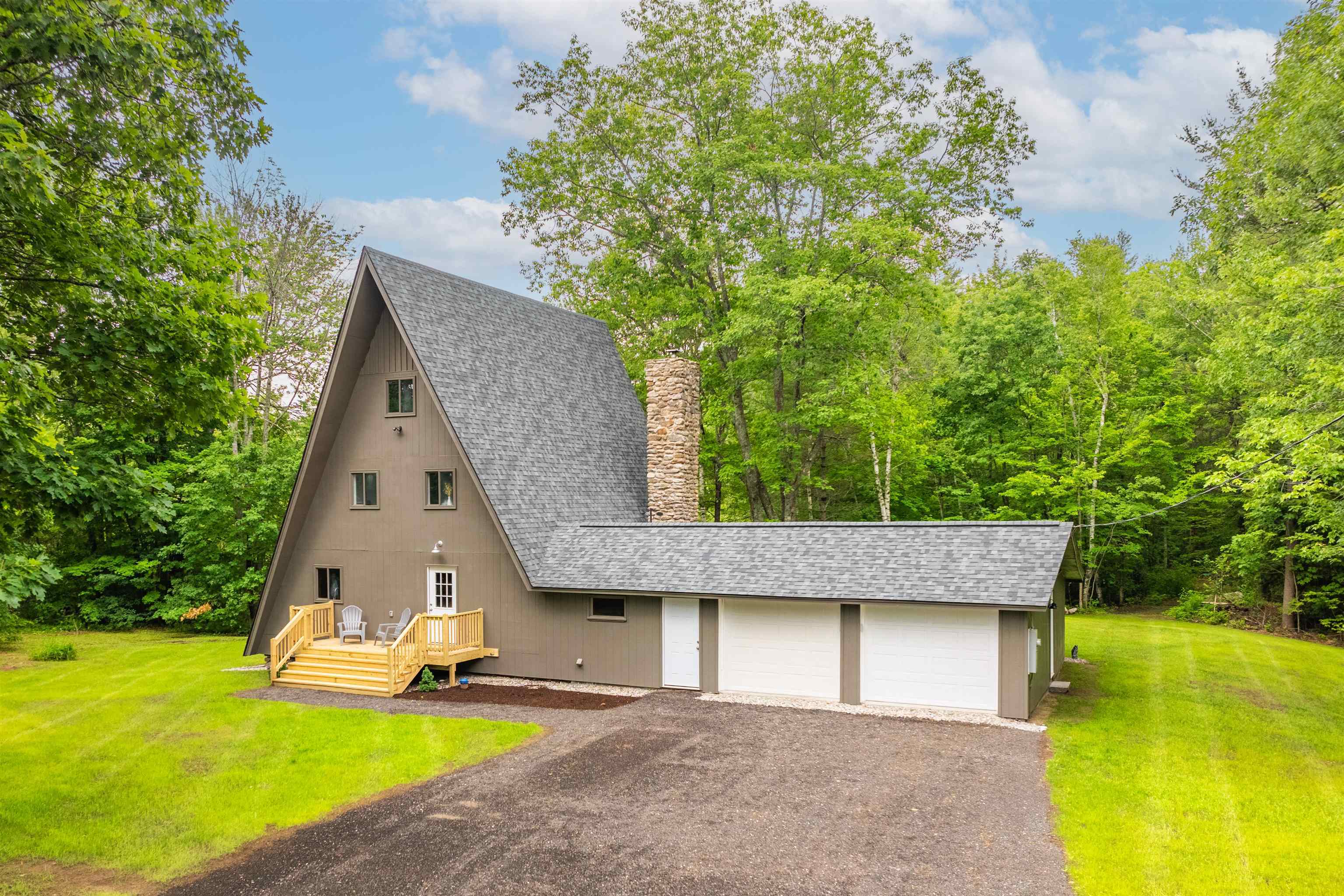 Property Photo:  105 East Mountain Road  NH 03773 