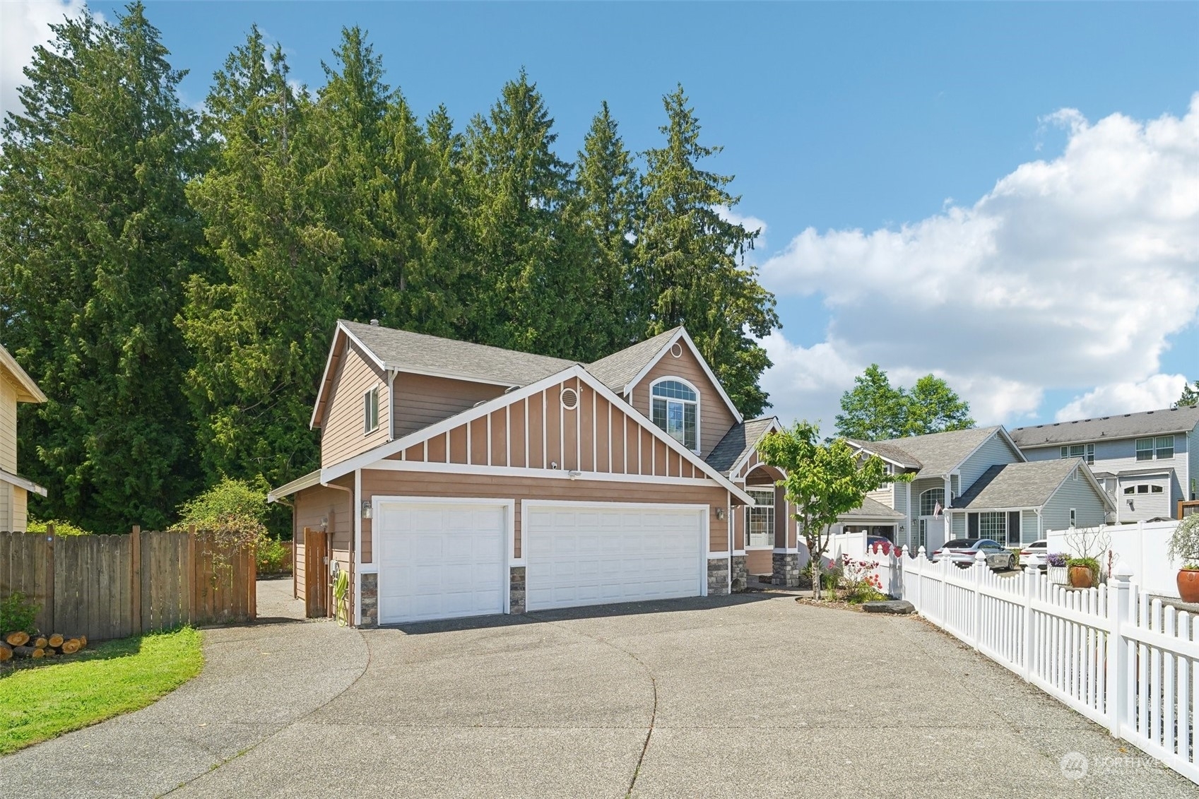 Property Photo:  1921 152nd Street SW  WA 98087 