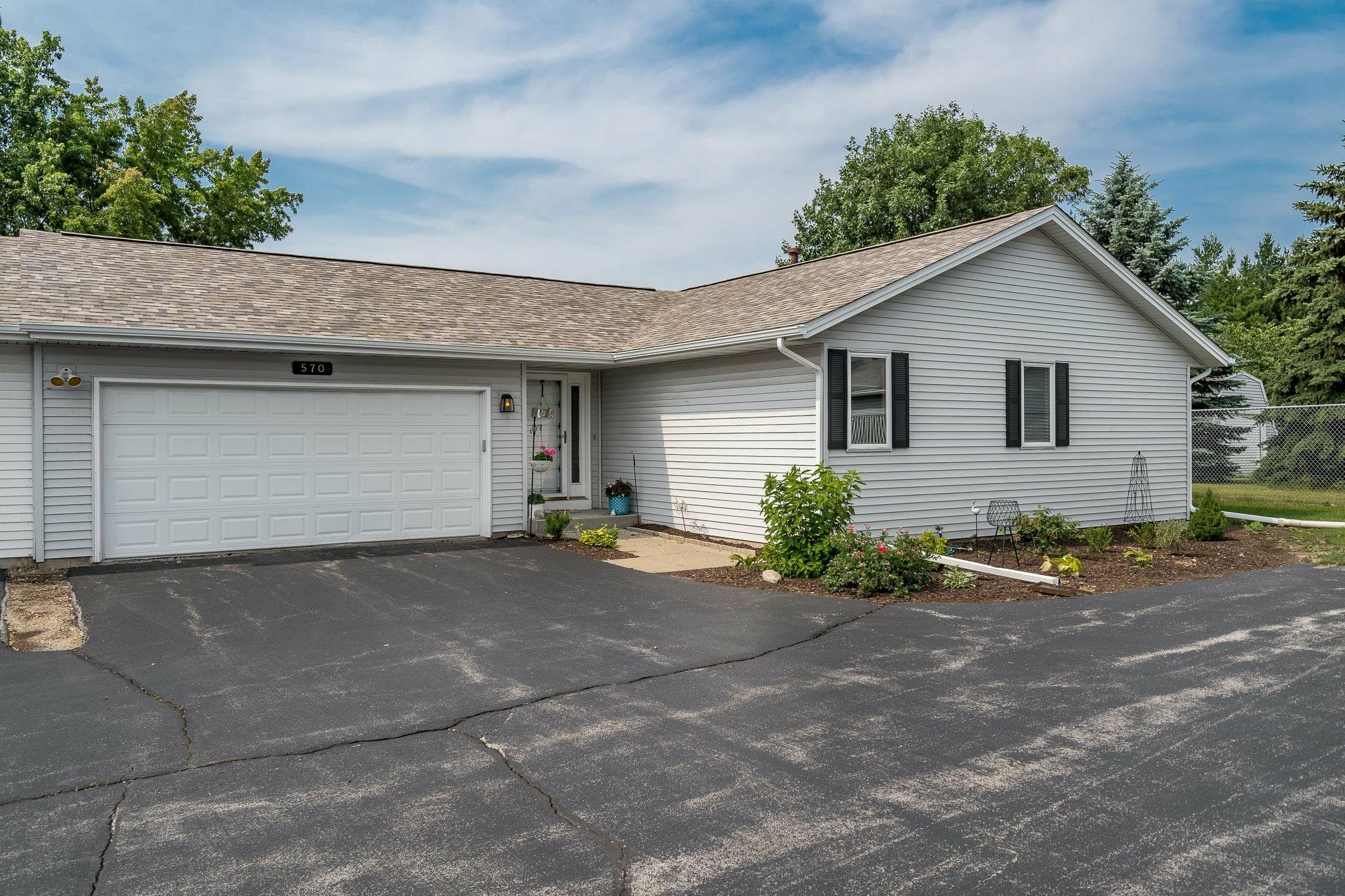 Property Photo:  570 W Rockton Road  IL 61072 