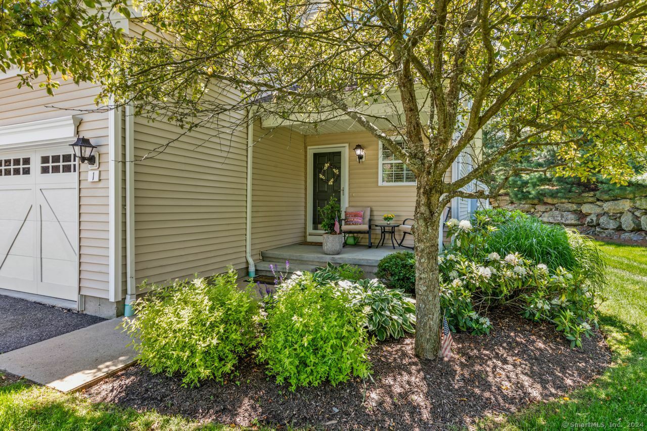 Property Photo:  1 Poplar Drive 1  CT 06712 