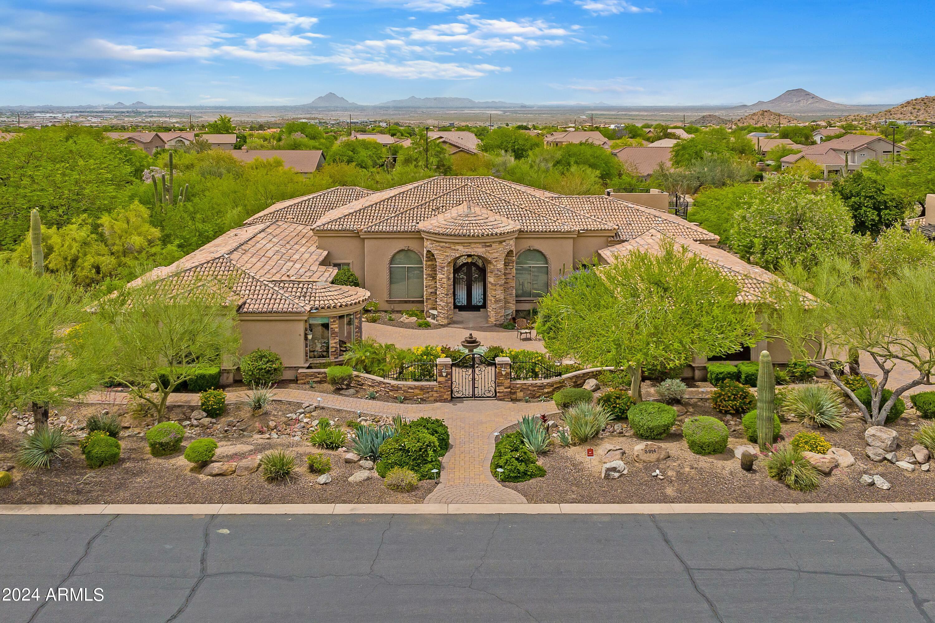 Property Photo:  3914 N Pinnacle Hills Circle  AZ 85207 