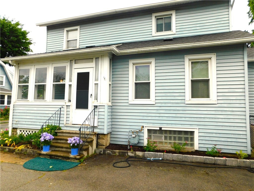 Property Photo:  20 Bloomfield Place  NY 14620 