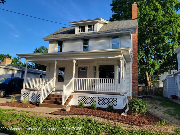 209 W Cass Street  St. Johns MI 48879 photo