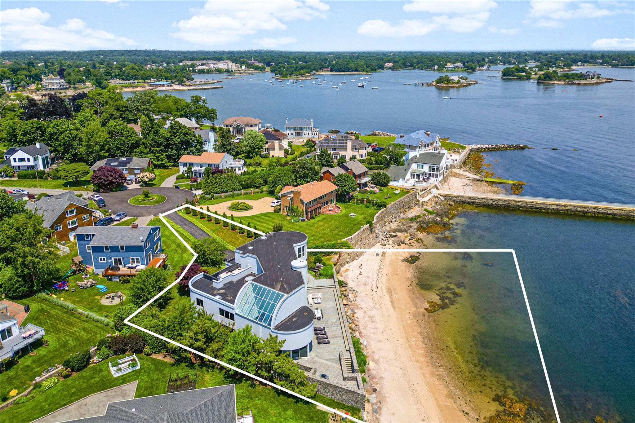 Property Photo:  30 Beachfront Lane  NY 10805 