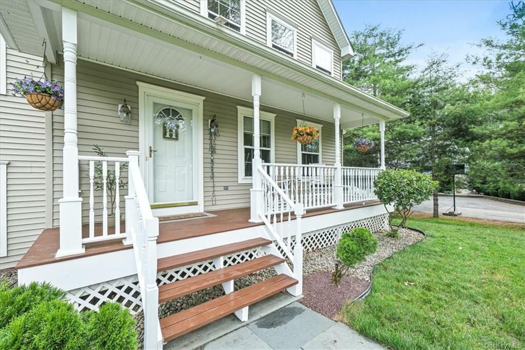 Property Photo:  67 Secor Lane  NY 12533 