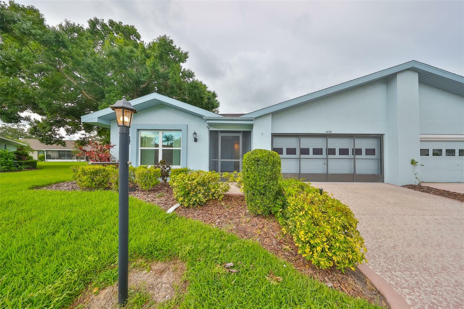 Property Photo:  1606 Layton Court  FL 33573 