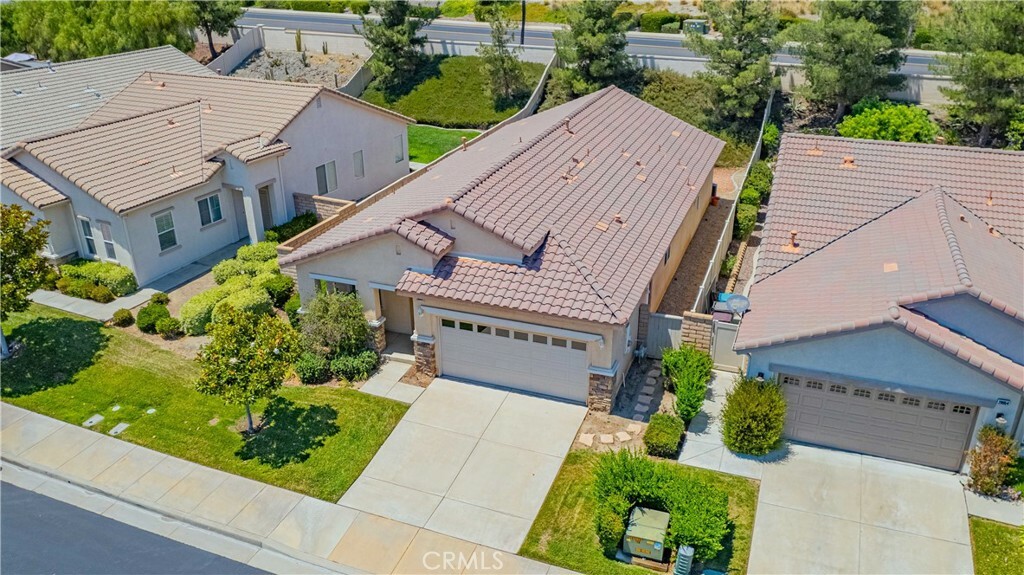 Property Photo:  28044 Oakhaven Lane  CA 92584 