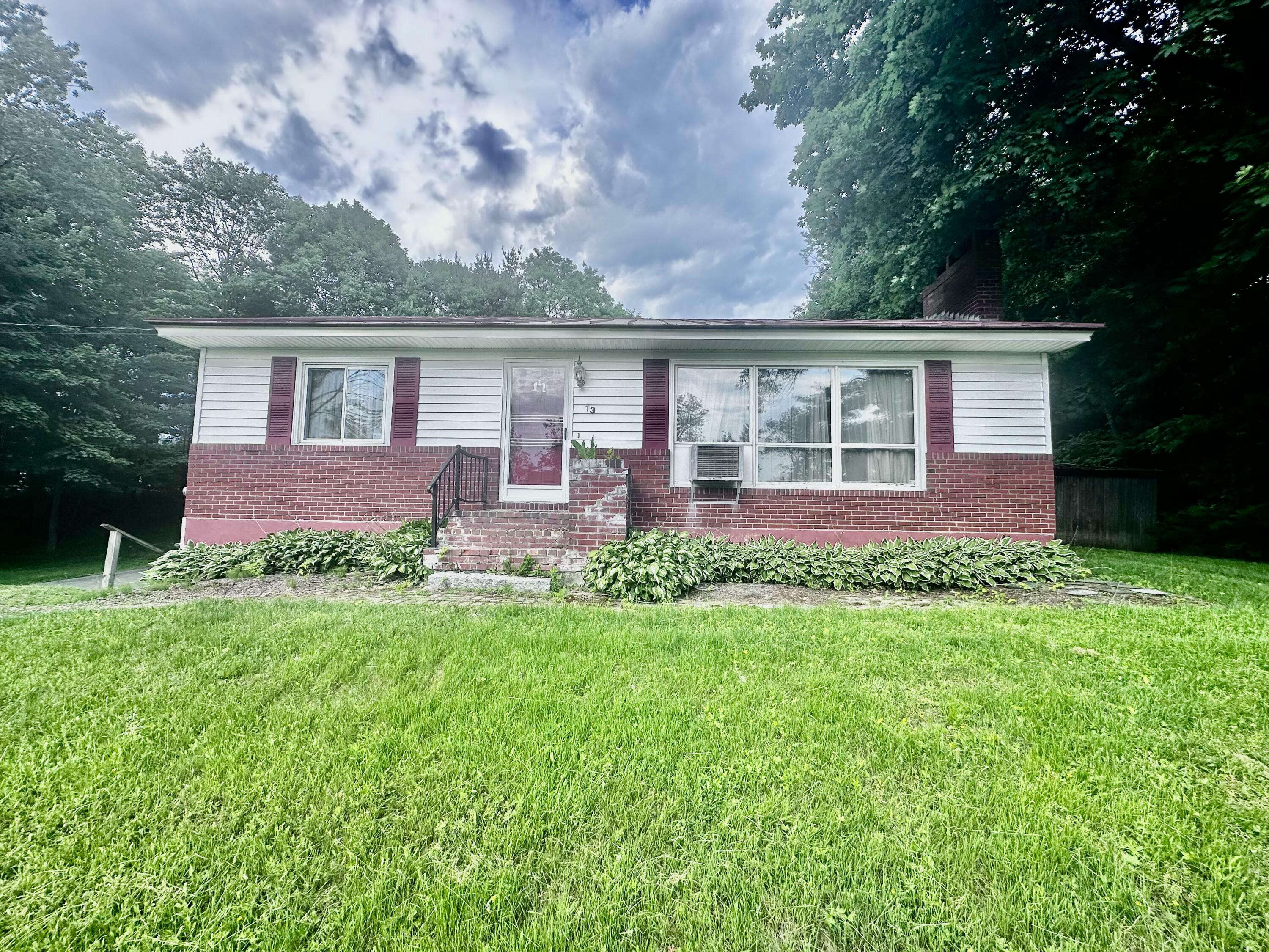 Property Photo: 13 Sunset Terrace ME 04901