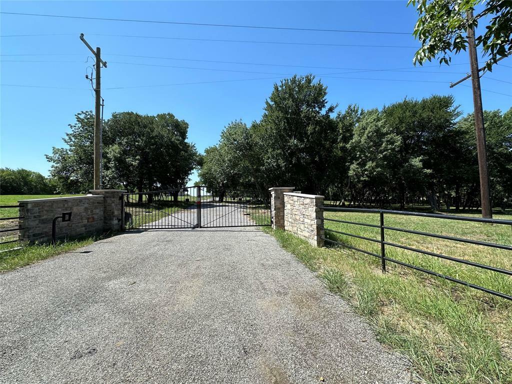 Property Photo:  Lot 6, 1088 Waters Edge Drive  TX 75020 