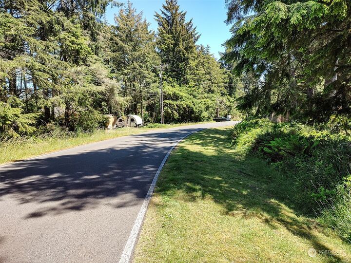 Property Photo:  300 E Rain Street NE  WA 98569 