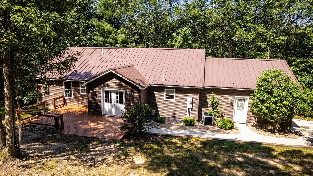 Property Photo: 12101 Squirrel Dr VA 22830